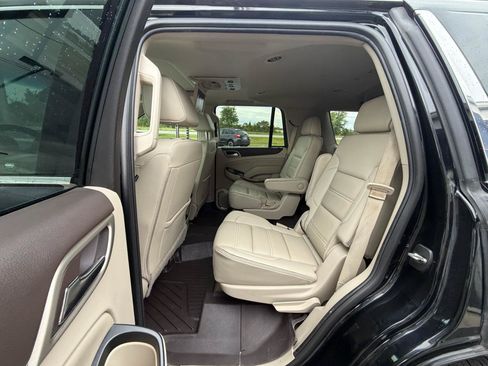 Used 2017 GMC Yukon Denali w/ Open Road Package AWD/4WD image 23