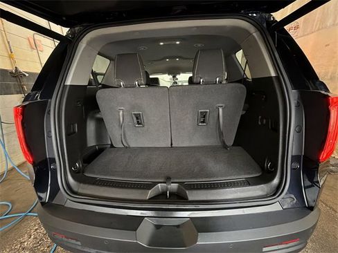 Certified 2021 GMC Acadia SLE w/ Driver Convenience Package image 25