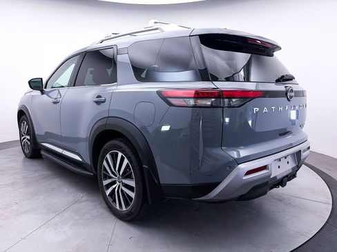 Used 2022 Nissan Pathfinder Platinum AWD/4WD image 14