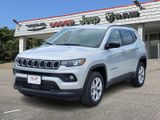New 2025 Jeep Compass Latitude image 2