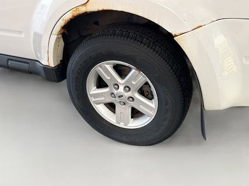 Used 2008 Ford Escape 4WD Hybrid image 27