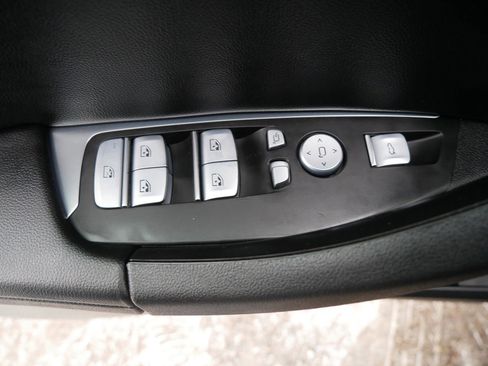 Used 2023 BMW X3 xDrive30i w/ Convenience Package image 16