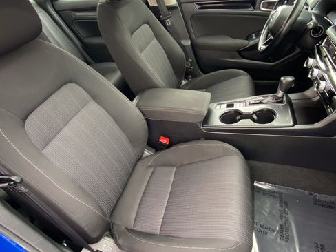 Certified 2023 Honda Civic EX image 10
