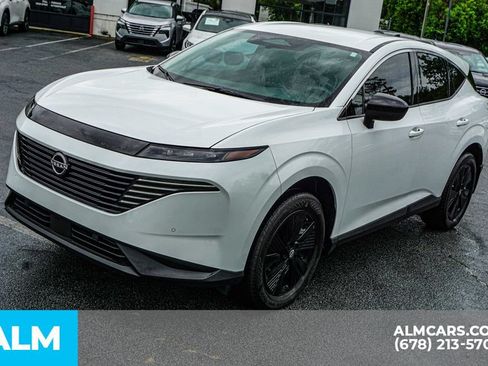 Used 2025 Nissan Murano SV AWD/4WD image 15