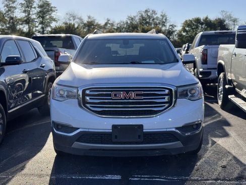 Used 2019 GMC Acadia SLT image 3