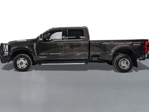 Used 2024 Ford F350 Lariat w/ FX4 Off-Road Package image 9