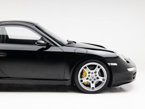 Used 2005 Porsche 911 Carrera S image 23