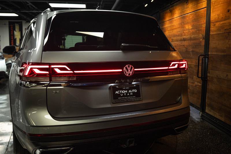 Used 2025 Volkswagen Atlas SE FWD image 6