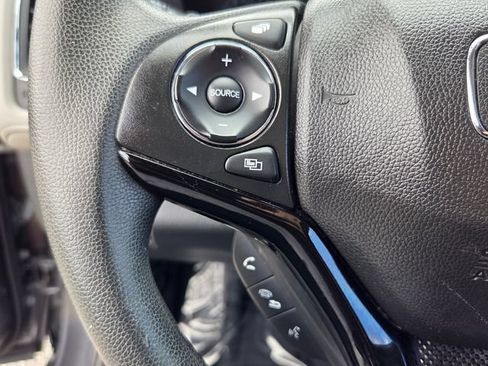 Used 2019 Honda HR-V EX image 29
