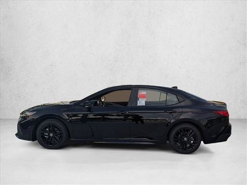 Used 2026 Toyota Camry SE w/ Convenience Package FWD image 5