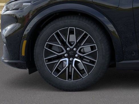 New 2025 Ford Mustang Mach-E Premium image 19