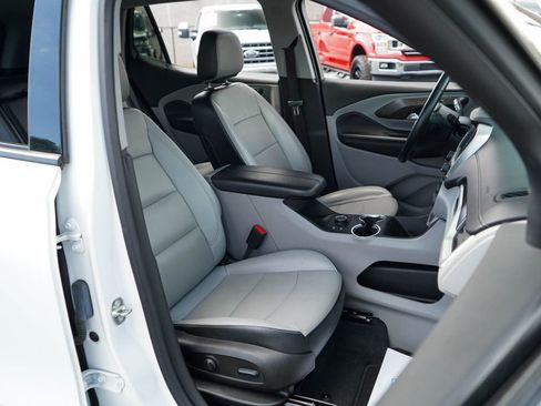 Used 2024 GMC Terrain SLT FWD image 12