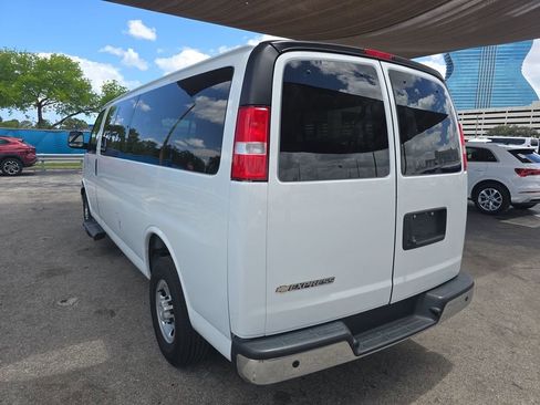 Used 2023 Chevrolet Express 3500 LT w/ LT Preferred Equipment Group RWD image 5