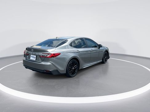Used 2026 Toyota Camry SE w/ Multimedia Upgrade Package FWD image 9
