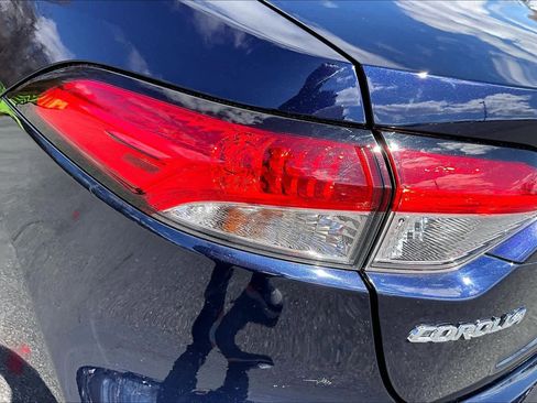 Used 2022 Toyota Corolla LE image 28
