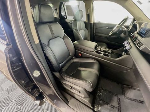 Used 2024 Honda Pilot Touring image 30