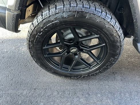 Used 2020 Jeep Wrangler Unlimited Sahara w/ Uconnect 4C Nav & Sound Group image 10