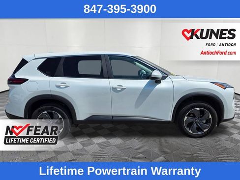 Used 2025 Nissan Rogue SV FWD image 8