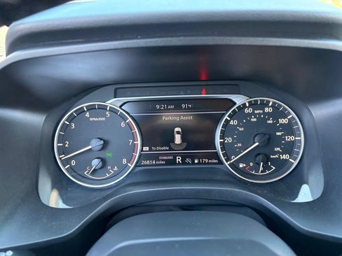 Certified 2025 Nissan Rogue SV FWD image 28
