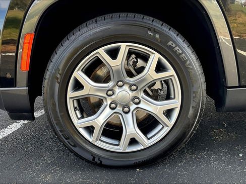 Used 2022 Jeep Wagoneer Series II image 8