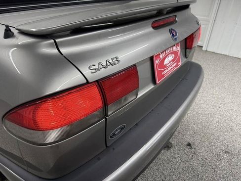 Used 2002 Saab 9-3 Viggen FWD image 8