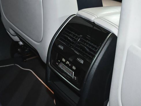 Used 2023 BMW X6 M50i w/ Executive Package image 59