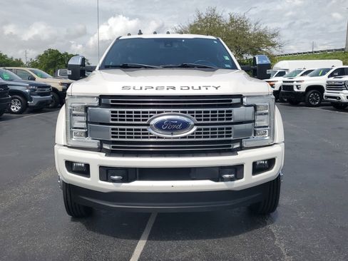 Used 2019 Ford F450 Platinum w/ Platinum Ultimate Package image 2
