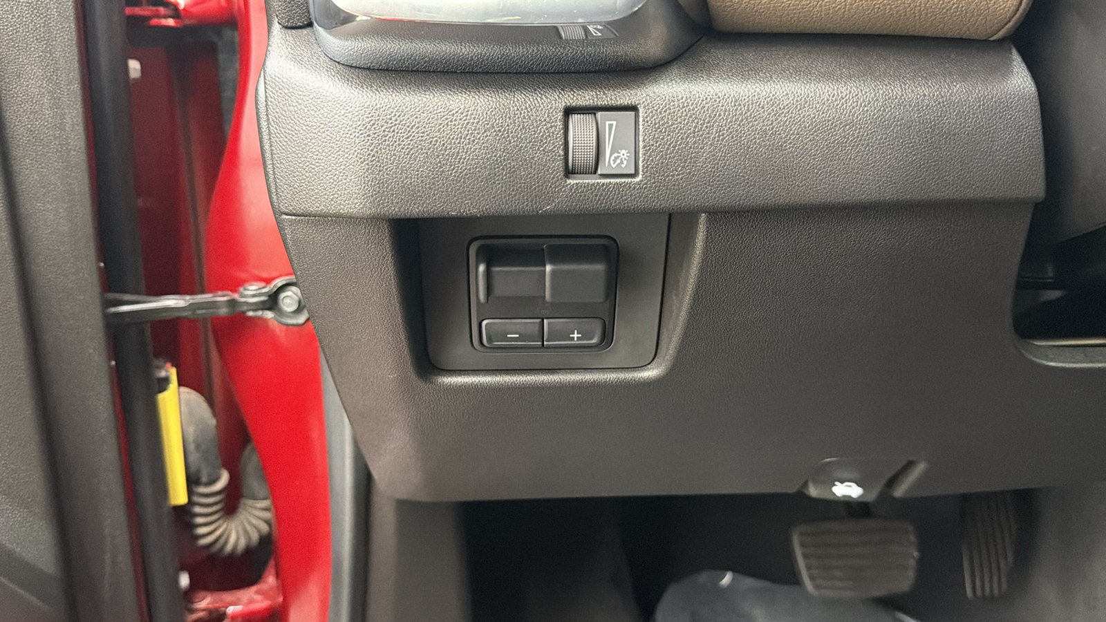 Used 2026 GMC Canyon Denali AWD/4WD image 30
