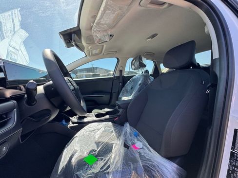 New 2026 Kia K4 LXS image 11