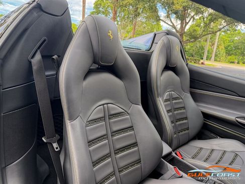 Used 2017 Ferrari 488 Spider RWD image 31