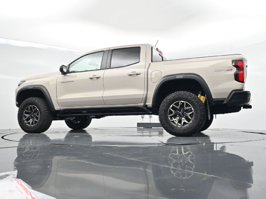 New 2026 Chevrolet Colorado ZR2 w/ Technology Package AWD/4WD image 29