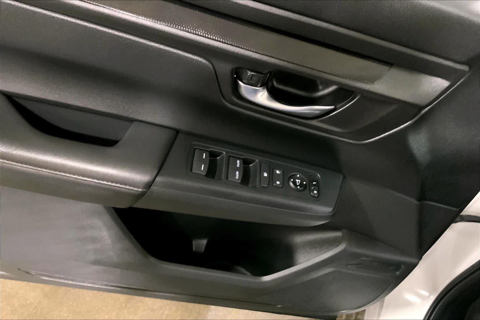 Used 2025 Honda CR-V EX image 36