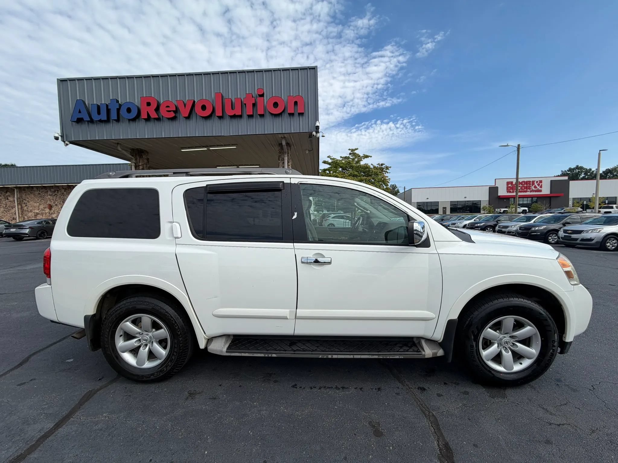 Used 2012 Nissan Armada SV AWD/4WD image 8