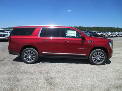 New 2026 GMC Yukon XL Denali w/ Sun & Power Step Package