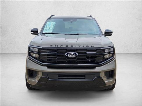 New 2027 Ford Expedition Platinum w/ Stealth Performance Package AWD/4WD image 6