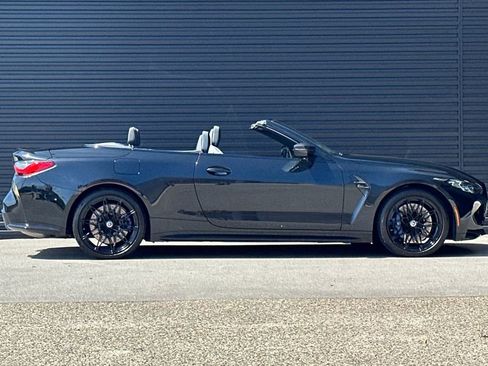 Used 2023 BMW M4 xDrive Competition w/ M Carbon Exterior Package AWD/4WD image 9