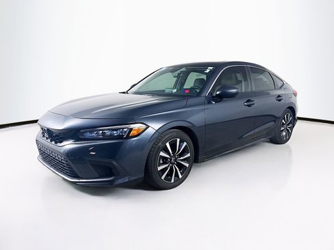 Certified 2023 Honda Civic EX-L image 4