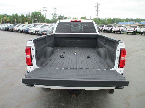 Used 2017 GMC Sierra 3500 Denali w/ Duramax Plus Package AWD/4WD image 8