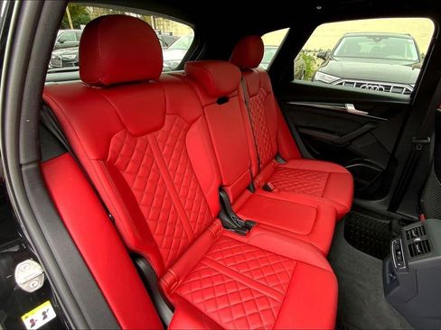 Certified 2025 Audi SQ5 Prestige image 20