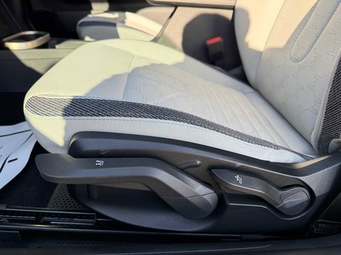 Used 2025 MINI Cooper S image 13