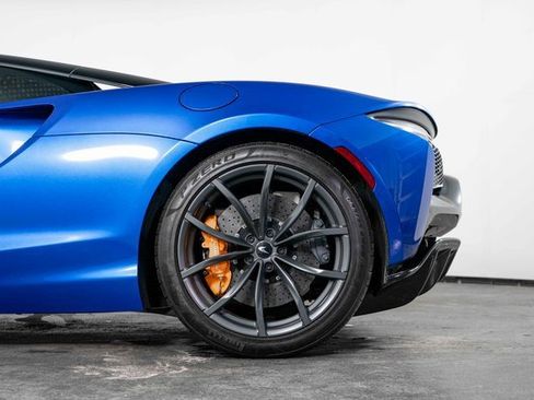 Used 2024 McLaren Artura Performance image 16