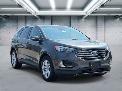 Used 2020 Ford Edge SEL w/ Convenience Package image 2