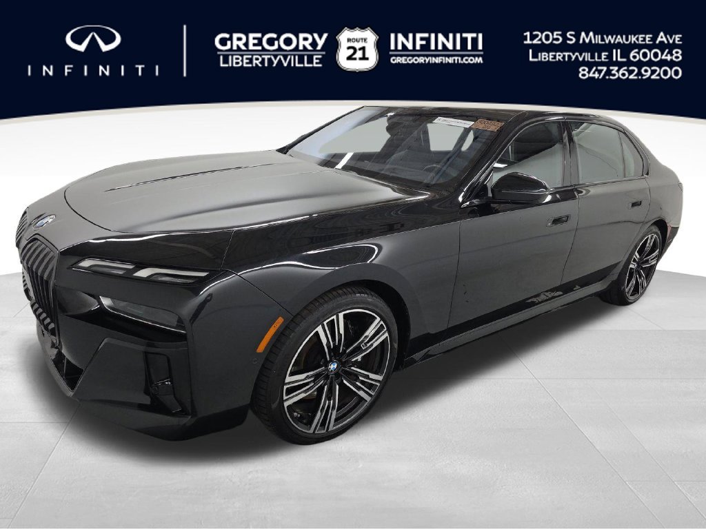 Used 2023 BMW 760i xDrive AWD/4WD image 1