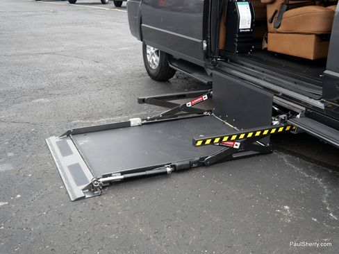 New 2024 RAM ProMaster 2500 w/ Advanced Safety Group FWD image 18