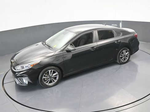 Used 2023 Kia Forte LXS w/ LXS Technology Package image 42