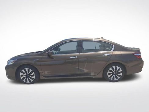 Certified 2017 Honda Accord Touring image 10