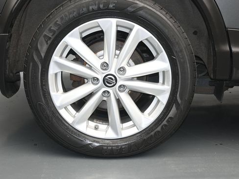 Used 2019 Nissan Rogue Sport SV AWD/4WD image 15
