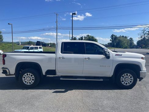 Used 2024 Chevrolet Silverado 3500 LTZ w/ LTZ Plus Package AWD/4WD image 5