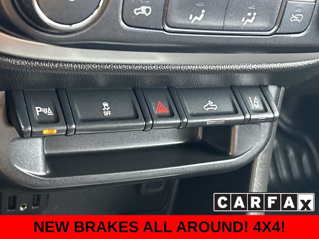 Used 2021 Chevrolet Colorado LT w/ Fleet Safety Package AWD/4WD image 26