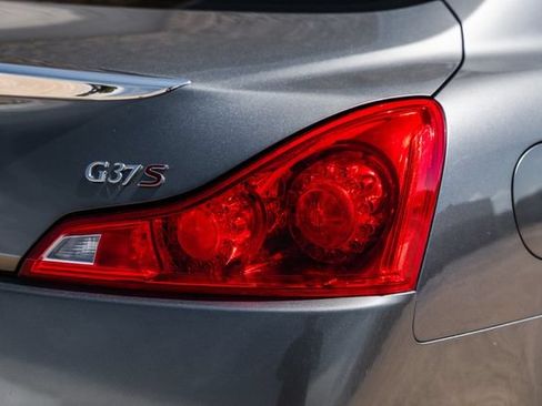 Used 2013 INFINITI G37 Sport RWD image 52